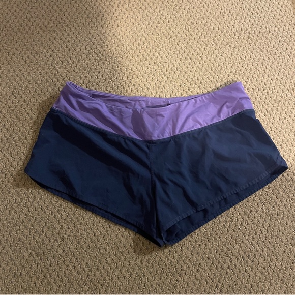 Lululemon size 10 navy and purple shorts 2” inseam - Picture 4 of 5